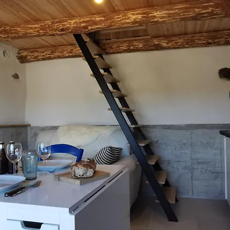 Séjour à la campagne Langeac, 2 Pièces, 4 Personnes - Fr-1-582-86 Langeac